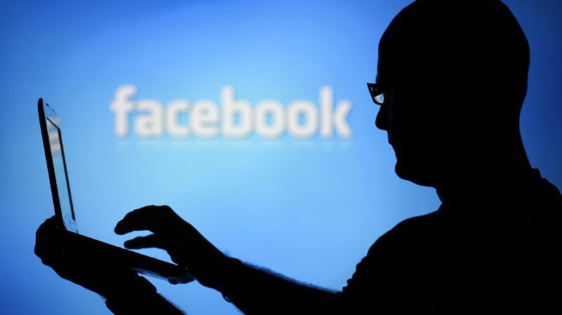 Cách kiểm tra tài khoản Facebook xem mình có là nạn nhân của scandal bán thông tin hay không