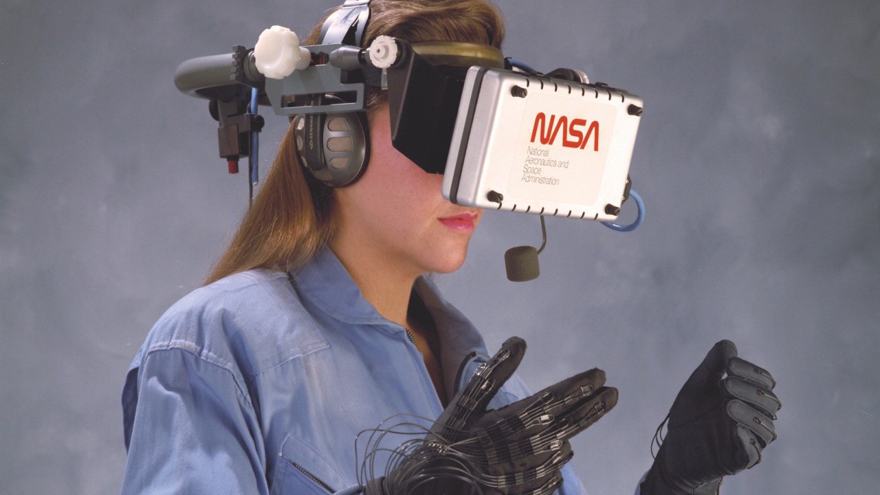 Phân biệt Thực tế ảo (VR) và Thực tế tăng cường (AR)