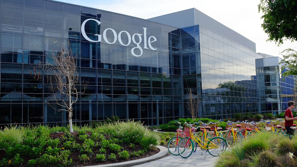 Tất cả ảnh và email của bạn được Google lưu trữ tại đâu?