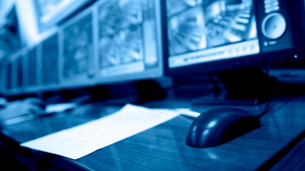 Xác định mối đe dọa bảo mật với phần mềm giám sát mạng