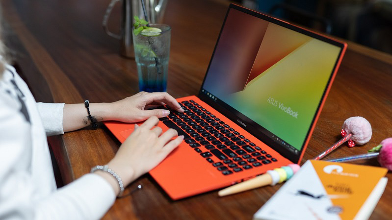 Coronavirus đang mở ra xu hướng làm việc từ xa của nhân viên. Các doanh nghiệp nên chuẩn bị như thế nào?