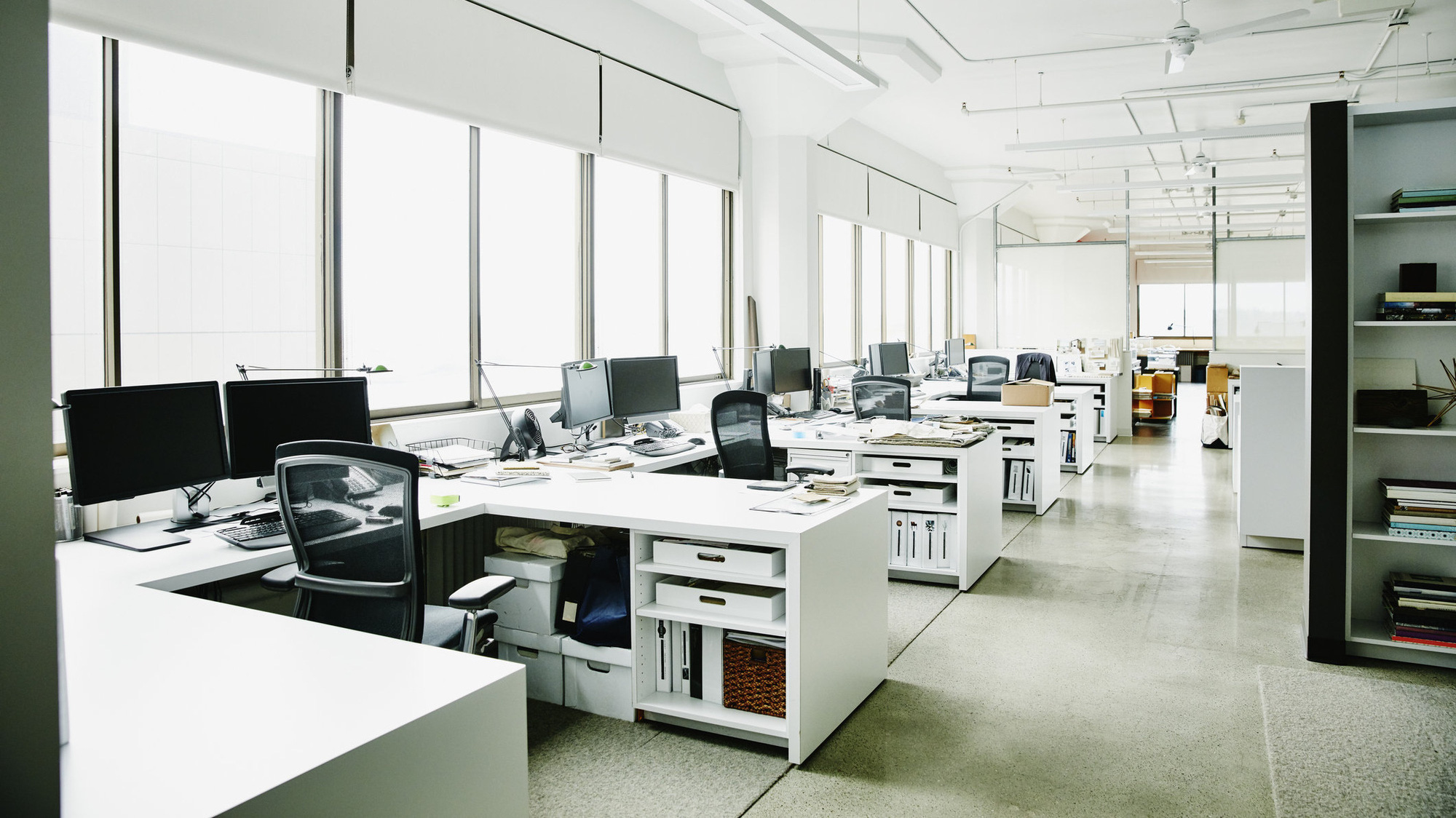 Làm cách nào tôi có thể làm việc từ xa nếu bị cách ly vì COVID-19?