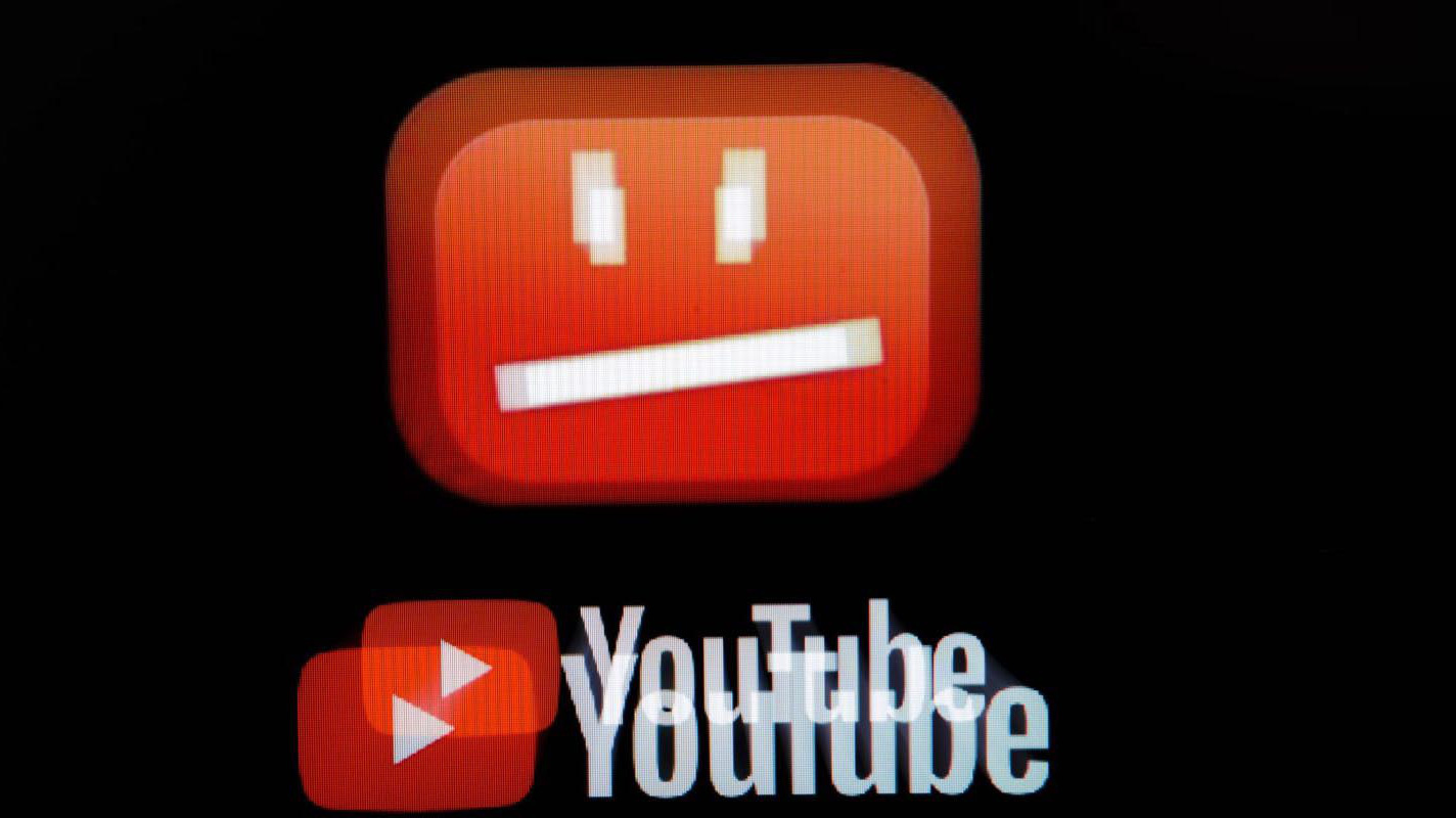 Trải nghiệm hãi hùng của một kiểm duyệt viên YouTube