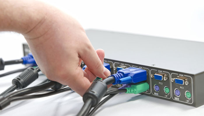 KVM Switch là gì? Lợi ích khi sử dụng KVM Switch? - Ảnh 1. KVM Switch là gì