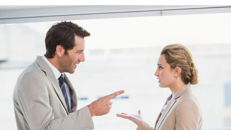 Làm sao để giảm cơn giận của khách hàng trong dịch vụ số hóa hiệu quả nhất