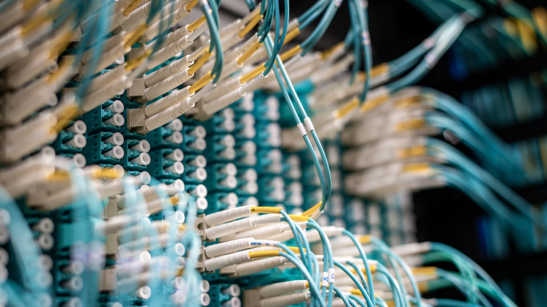 Point of Presence là gì? Khái niệm, cách hoạt động và vai trò