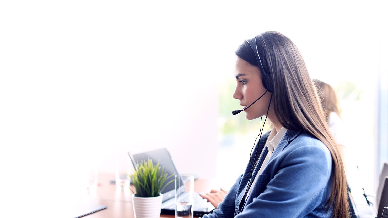 Call Center là gì? Những điều cần biết về Trung tâm cuộc gọi