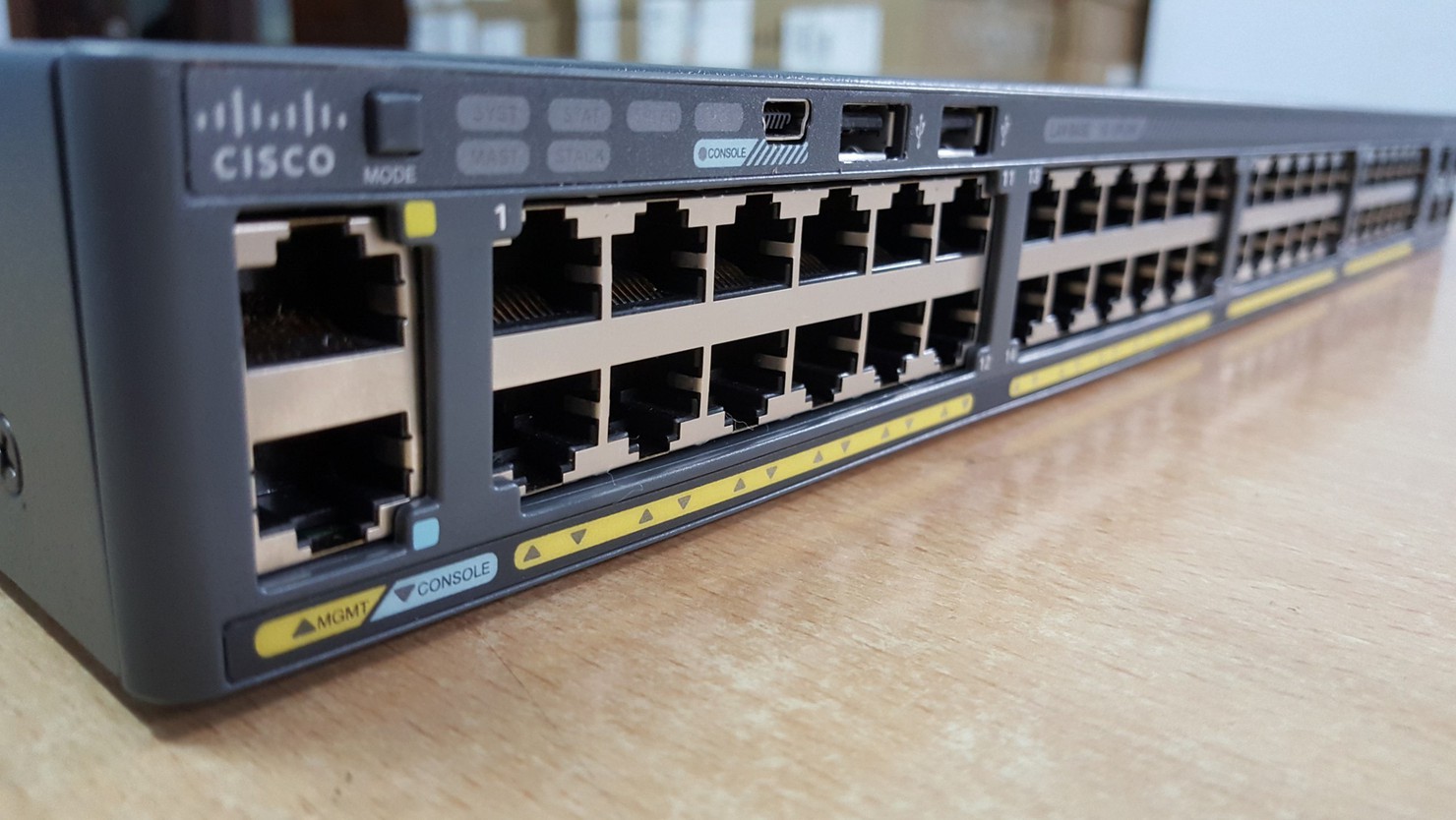 Switch layer 3 là gì? Nên chọn mua nó hay switch layer 2 cho mạng cục bộ (LAN)?