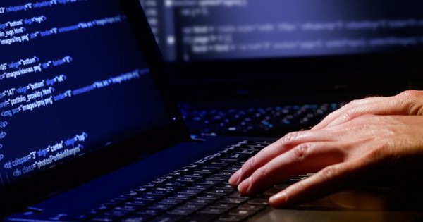 Hướng dẫn sửa lỗi "Another app is currently holding the yum lock" trên CentOS/RHEL