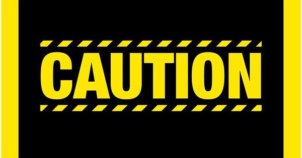 Security Tip: Sử dụng Caution với tệp đính kèm email