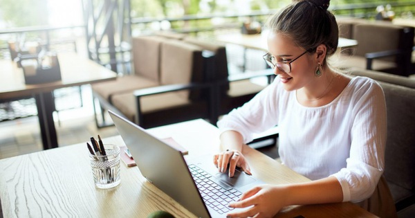 Làm việc từ xa & COVID-19: 5 điều các công ty cần xem xét trước khi cho phép nhân viên làm việc tại nhà