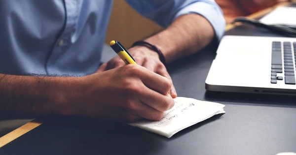 Lượt tải xuống của các ứng dụng Zoom, Slack, và  Microsoft Teams tăng vọt