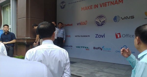 Triển lãm các nền tảng số của Việt Nam: thiết bị 5G của Viettel, Vsmart, Bizfly Cloud cùng nhiều giải pháp số mùa dịch 