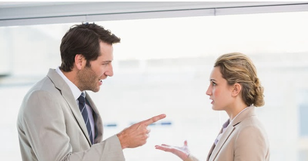 Làm sao để giảm cơn giận của khách hàng trong dịch vụ số hóa hiệu quả nhất