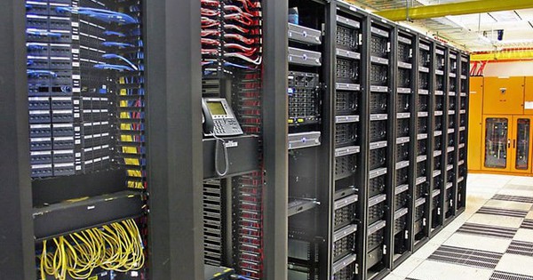 Máy chủ rack là gì? Máy chủ Rack được sử dụng để làm gì?